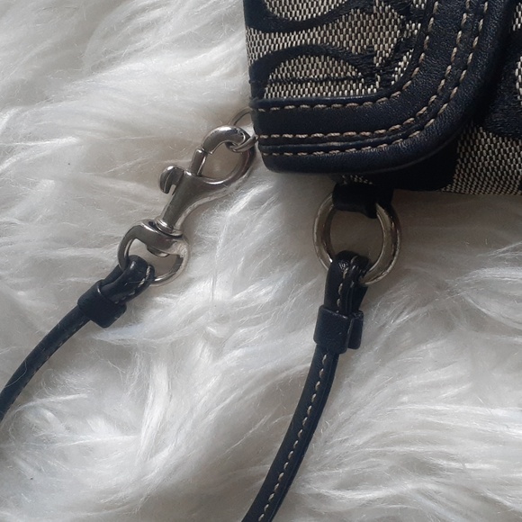 Vintage Coach Black and Gray 2 Pocket Wristlet - Picture 8 of 9